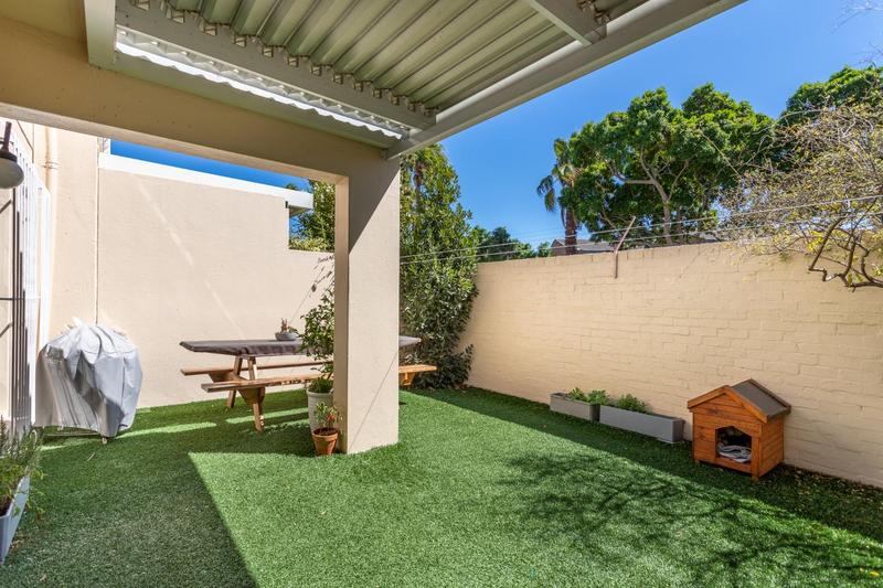 To Let 4 Bedroom Property for Rent in Pinelands Western Cape